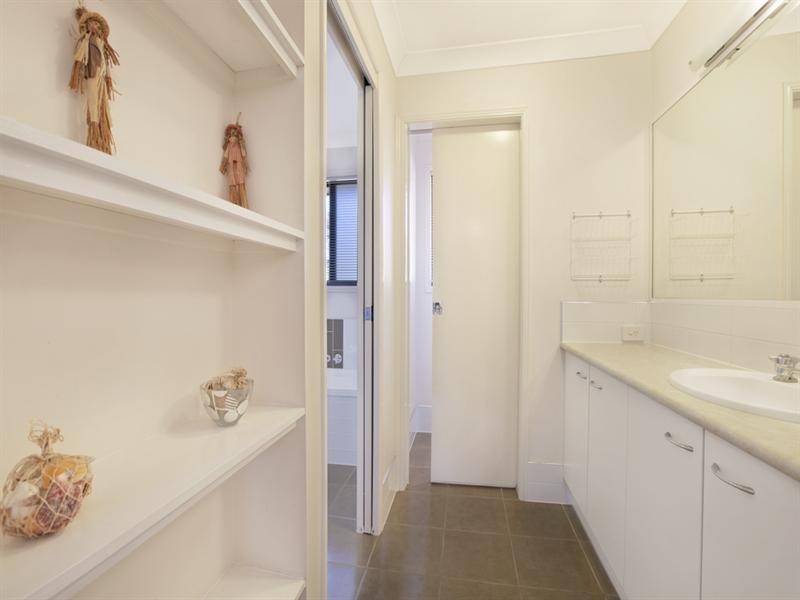 16 Elkana Place, Wishart QLD 4122