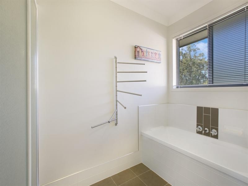 16 Elkana Place, Wishart QLD 4122