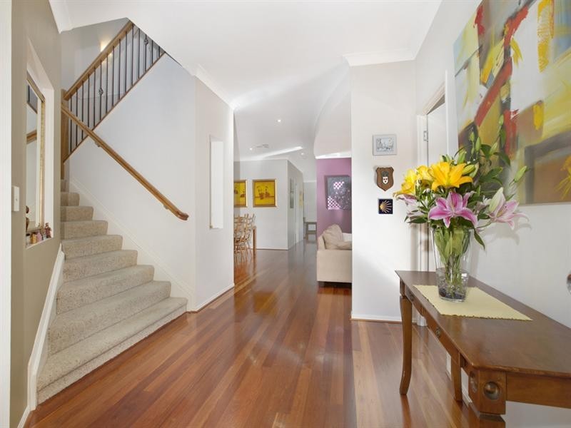 16 Elkana Place, Wishart QLD 4122