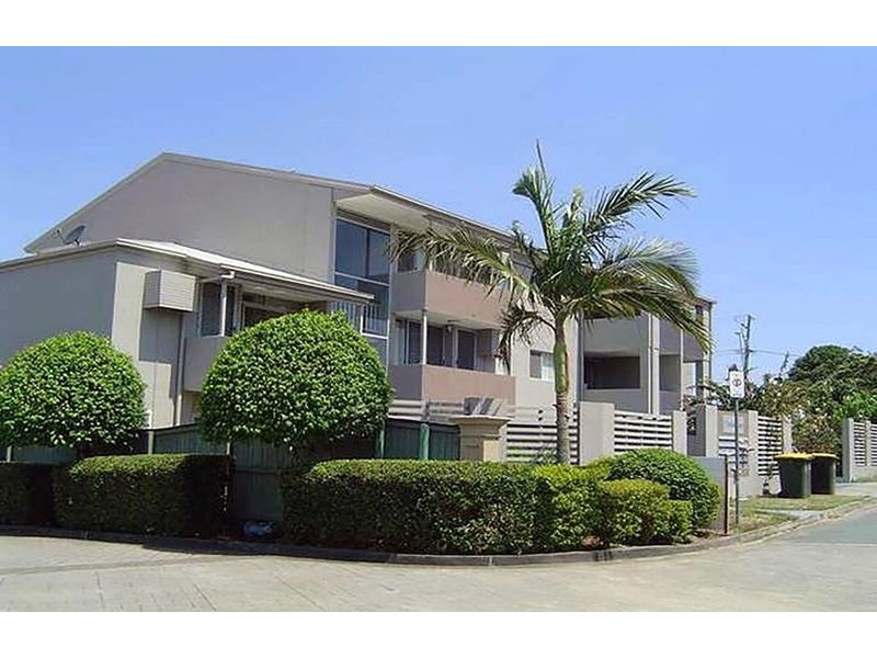 8/5 Thornlake Court, Tingalpa QLD 4173