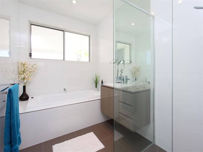 71 Fifth Avenue, Balmoral QLD 4171