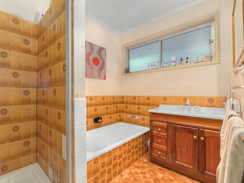 42 Oberon Street, Morningside QLD 4170