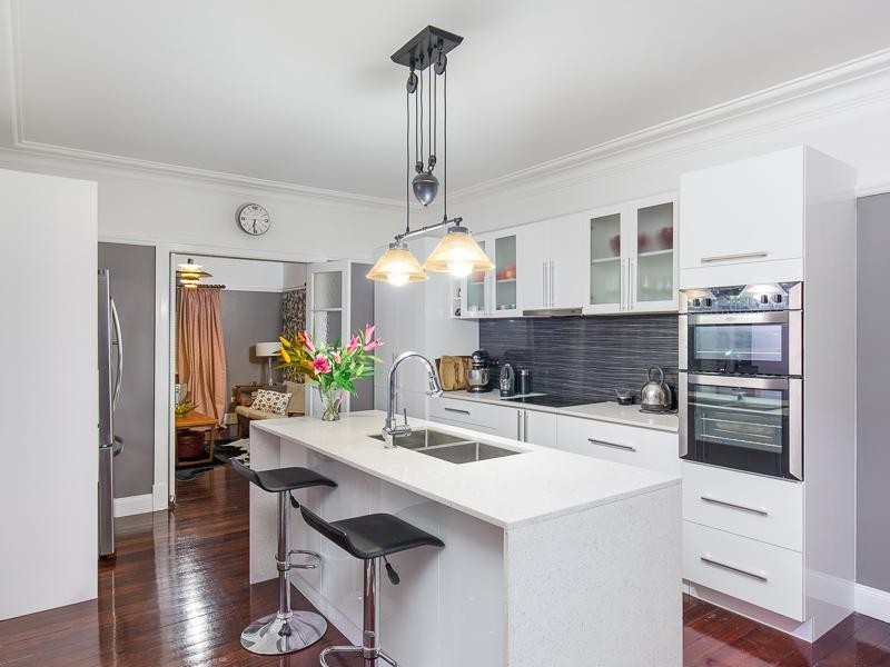 4 Prout Street, Camp Hill QLD 4152