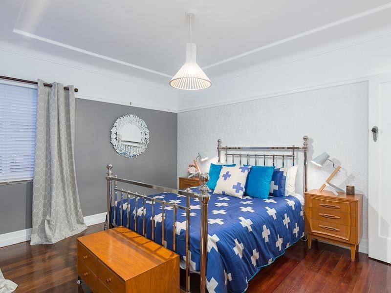 4 Prout Street, Camp Hill QLD 4152