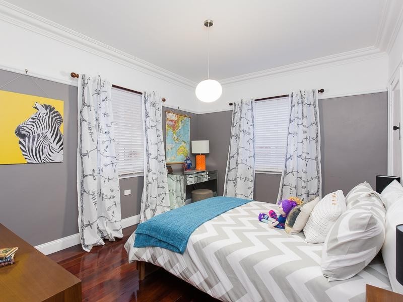 4 Prout Street, Camp Hill QLD 4152