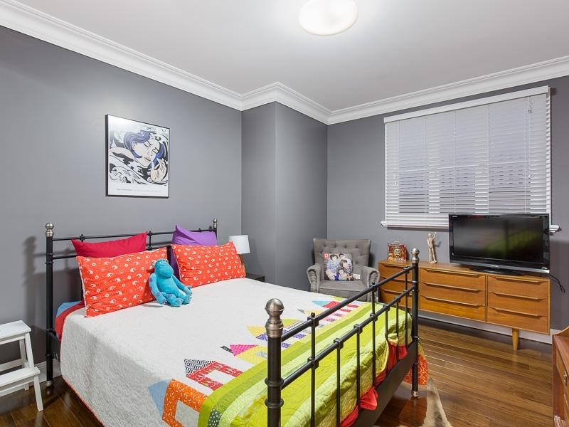 4 Prout Street, Camp Hill QLD 4152