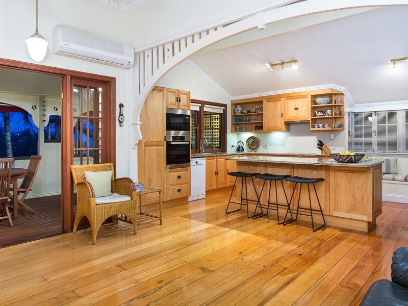 160 Virginia Avenue, Hawthorne QLD 4171