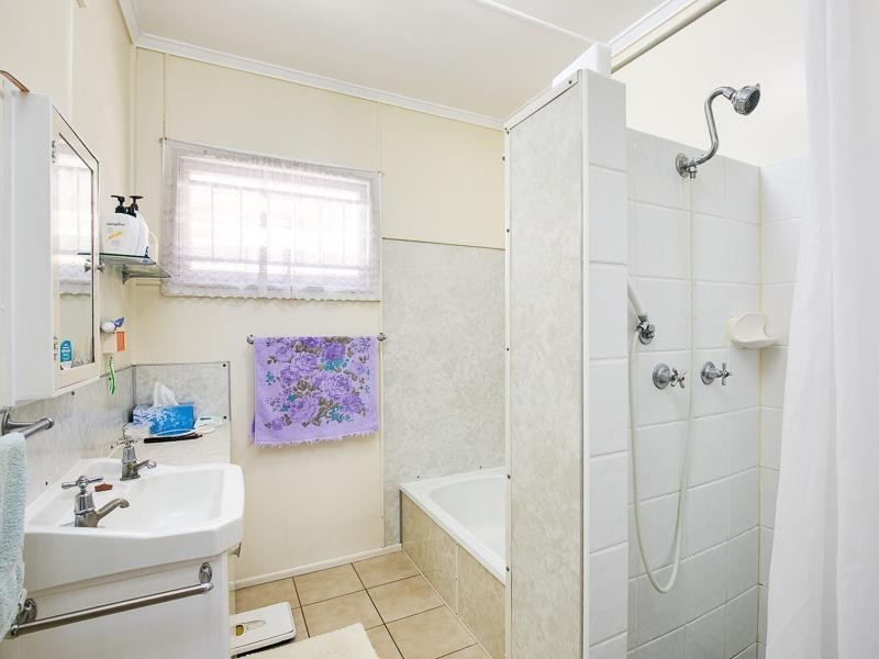 162 Norman Avenue, Norman Park QLD 4170