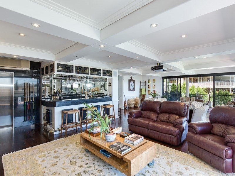 7 Wendell Street, Norman Park QLD 4170