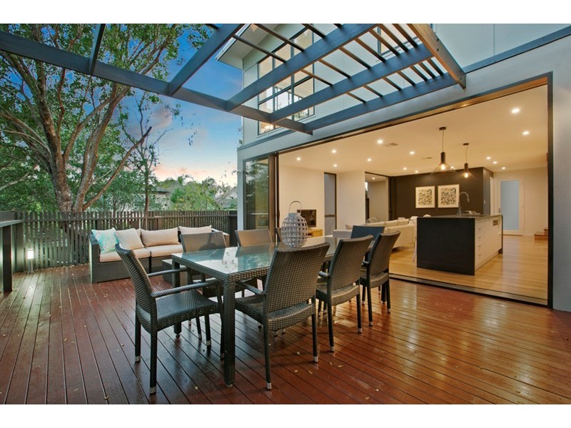 11 Walter Street, Bulimba QLD 4171