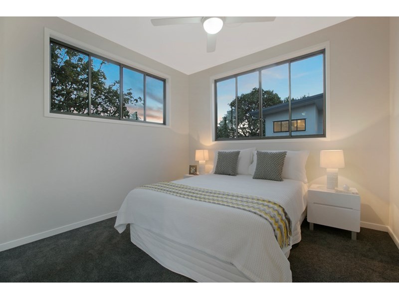 11 Walter Street, Bulimba QLD 4171