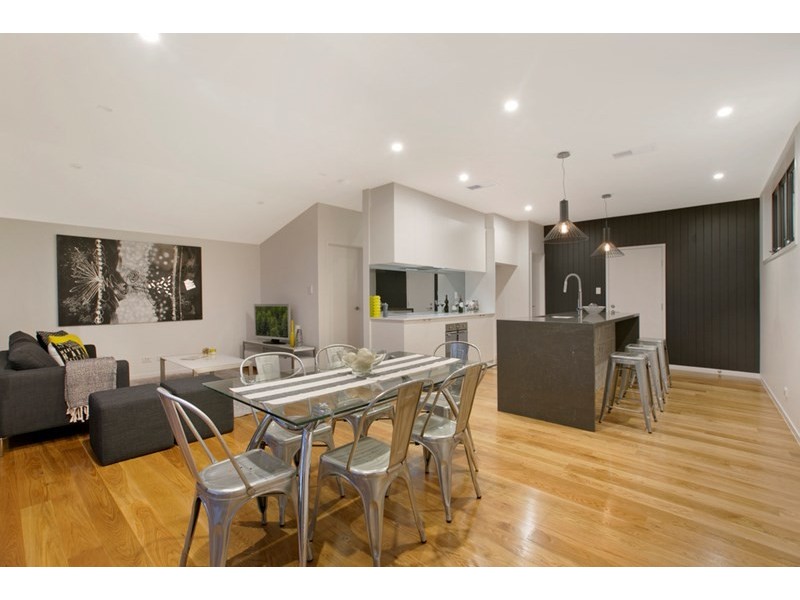 11 Walter Street, Bulimba QLD 4171