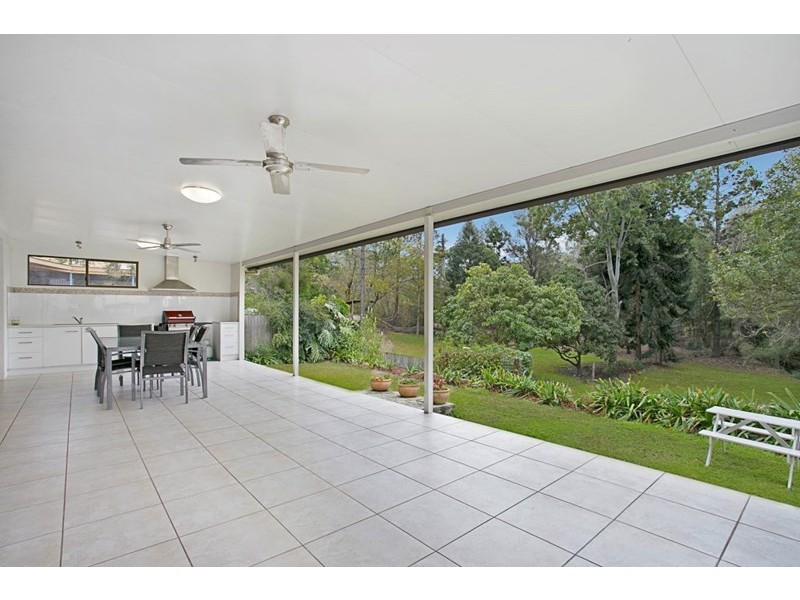 148 Lynne Grove Avenue, Corinda QLD 4075
