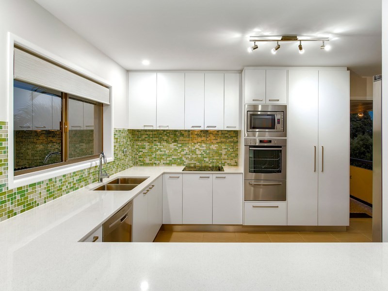 14 Uther Street, Carindale QLD 4152