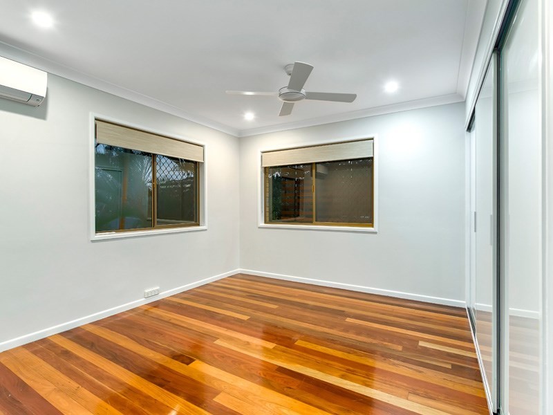 14 Uther Street, Carindale QLD 4152