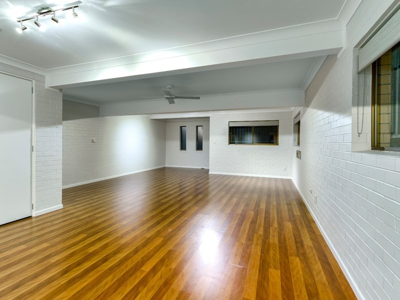 14 Uther Street, Carindale QLD 4152