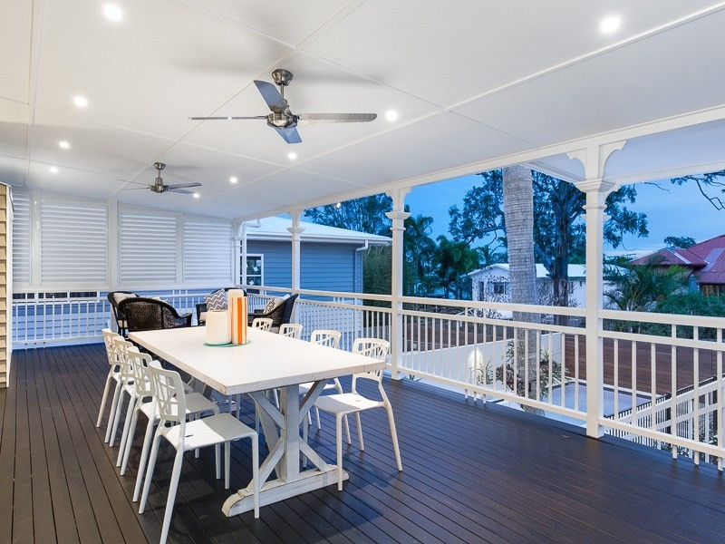 64 Lloyd Street, Camp Hill QLD 4152