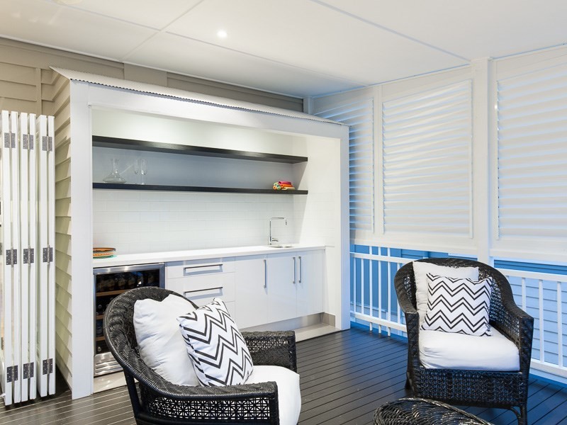 64 Lloyd Street, Camp Hill QLD 4152