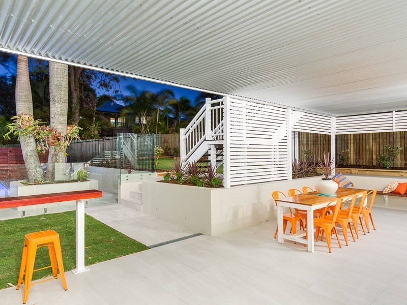 64 Lloyd Street, Camp Hill QLD 4152