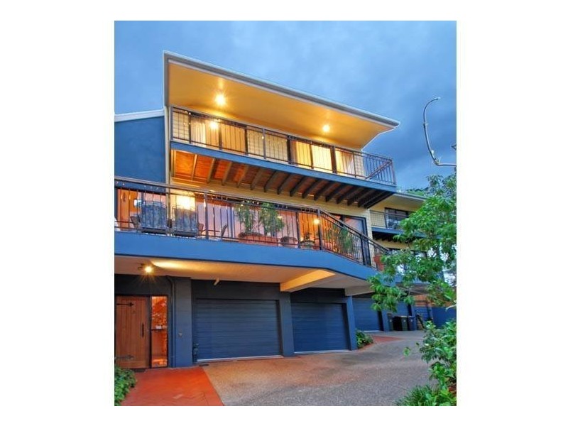 9 Riddell Street, Bulimba QLD 4171