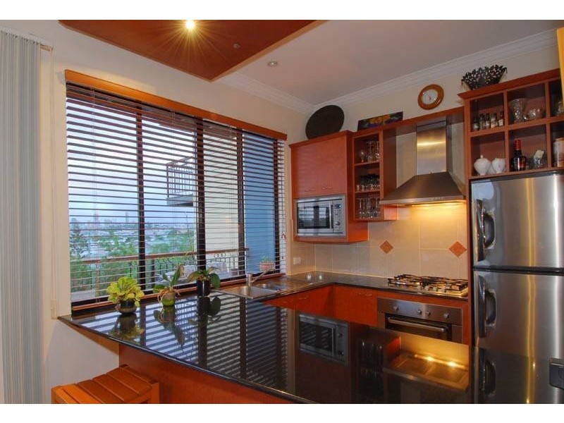 9 Riddell Street, Bulimba QLD 4171