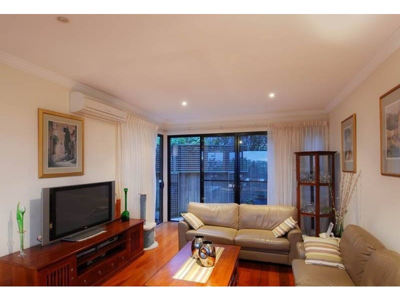 9 Riddell Street, Bulimba QLD 4171