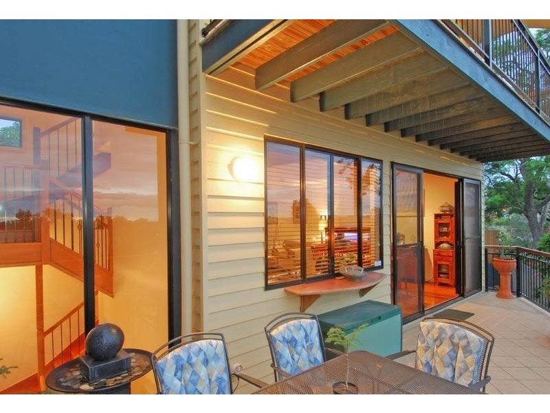 9 Riddell Street, Bulimba QLD 4171