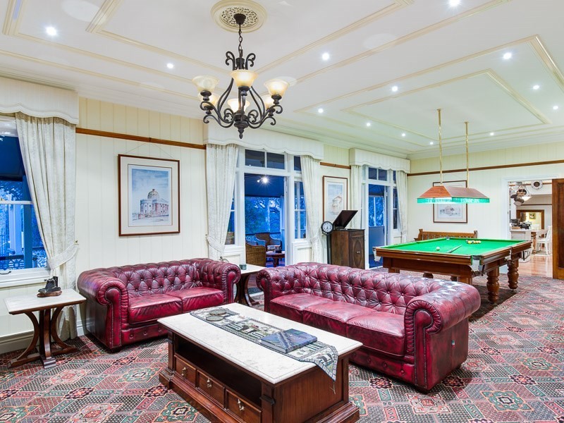 82-84 Ryans Road, St Lucia QLD 4067