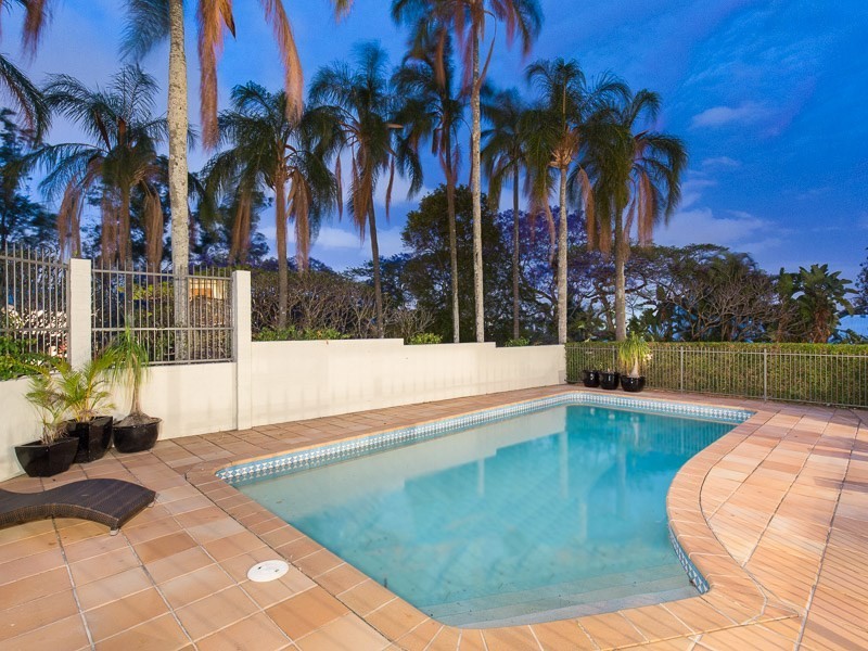82-84 Ryans Road, St Lucia QLD 4067