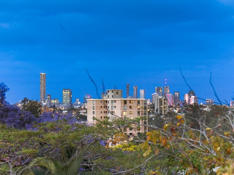 82-84 Ryans Road, St Lucia QLD 4067