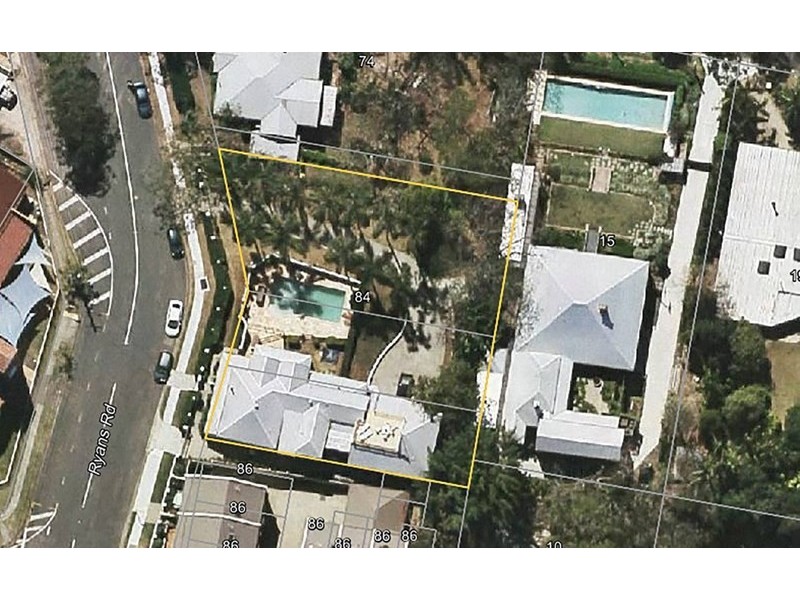 82-84 Ryans Road, St Lucia QLD 4067
