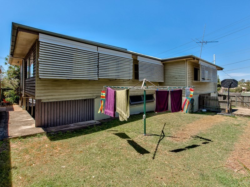 374 Richmond Road, Cannon Hill QLD 4170