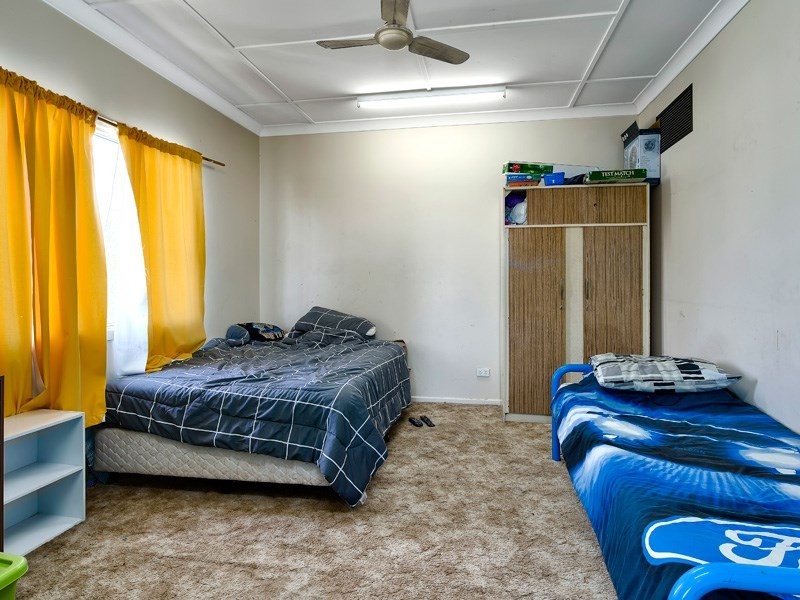 374 Richmond Road, Cannon Hill QLD 4170