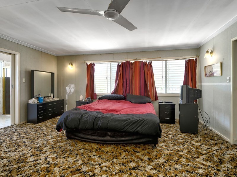 374 Richmond Road, Cannon Hill QLD 4170