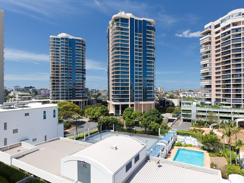 27/45 Deakin Street, Kangaroo Point QLD 4169