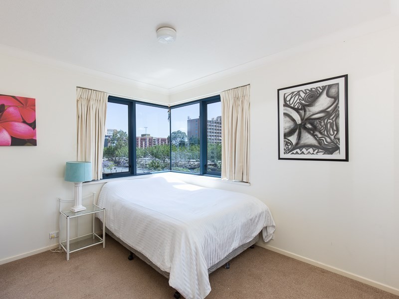 27/45 Deakin Street, Kangaroo Point QLD 4169