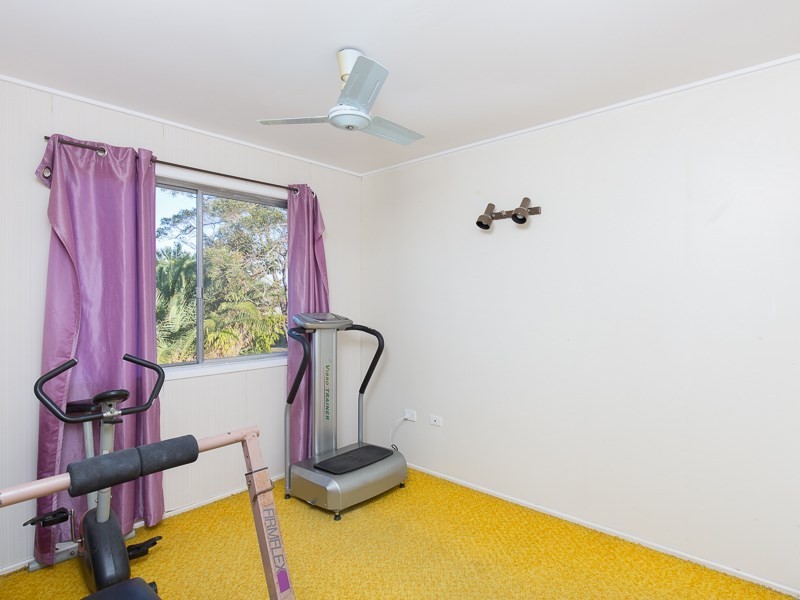 17 Edwin Street, Wynnum West QLD 4178