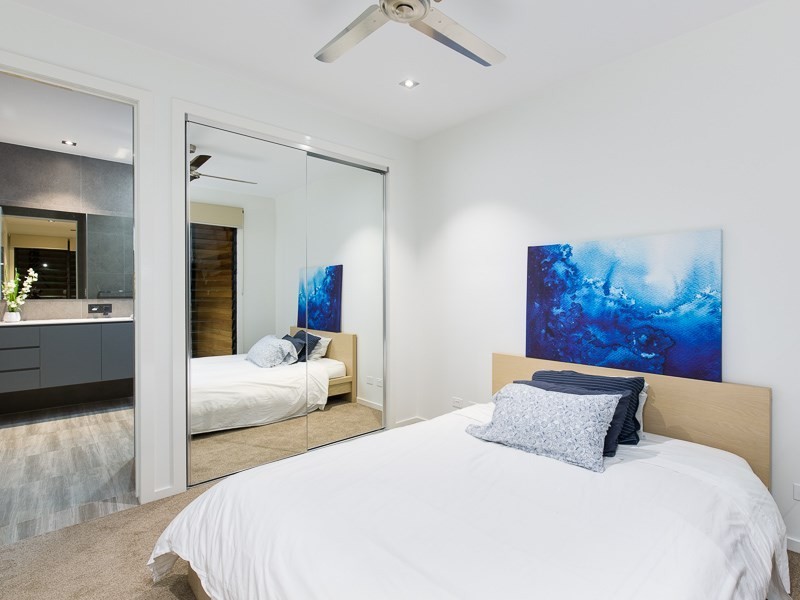 39 Salaria Drive, Seven Hills QLD 4170