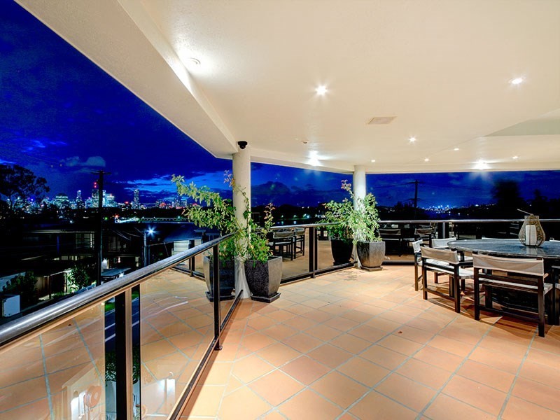 7 Wendell Street, Norman Park QLD 4170