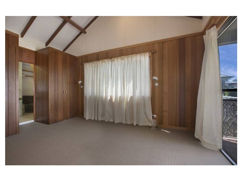 176 Wynnum North Road, Wynnum QLD 4178