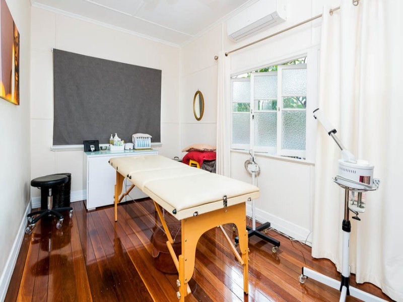 5/845 Logan Road, Holland Park West QLD 4121