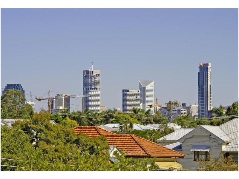 73 Barton Road, Hawthorne QLD 4171