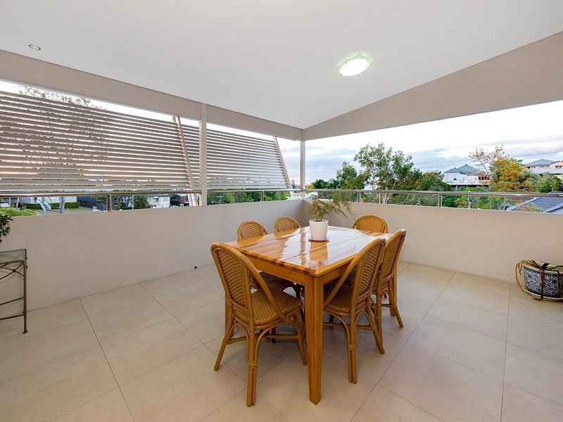 7 Doyle Street, Coorparoo QLD 4151