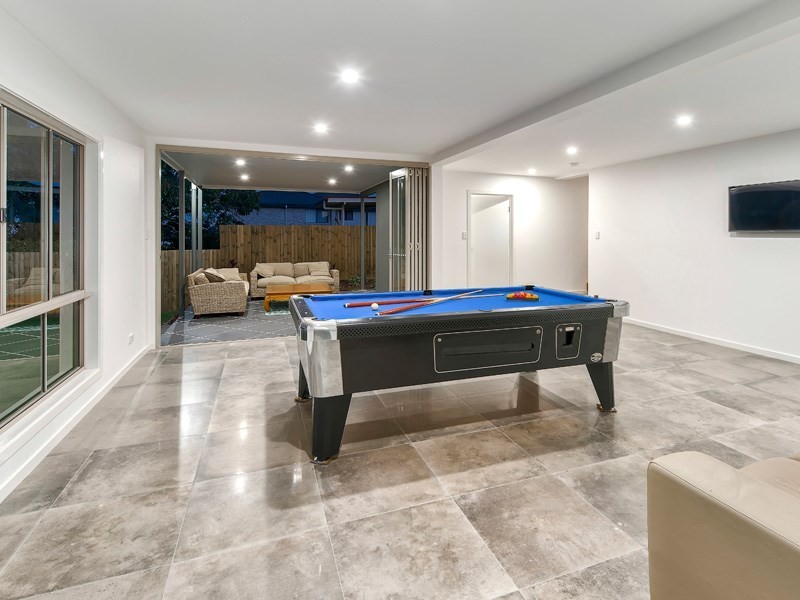98 Victoria Street, Morningside QLD 4170
