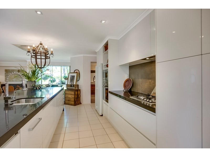 11 Tuna Street, Manly West QLD 4179