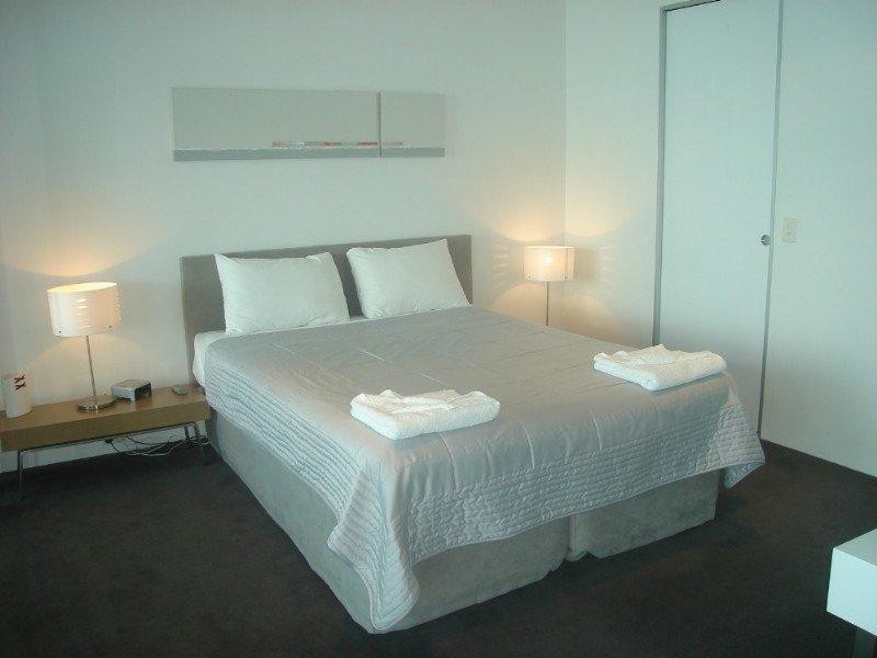 3902/9 Hamilton Avenue, Surfers Paradise QLD 4217