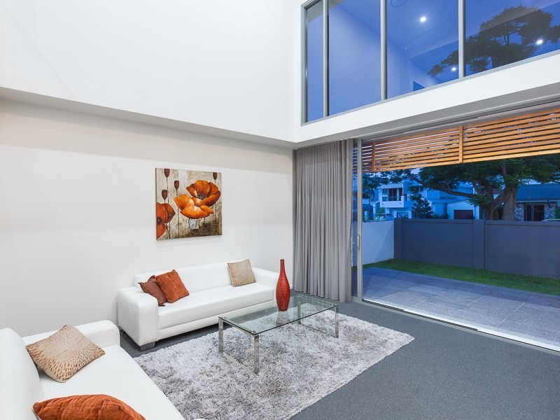 70 McConnell Street, Bulimba QLD 4171