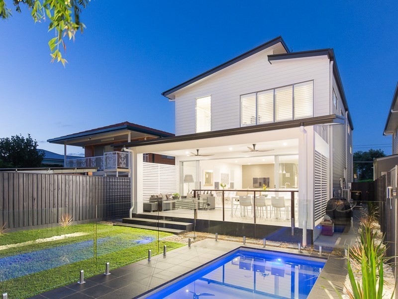 34 Lindsay Street, Hawthorne QLD 4171