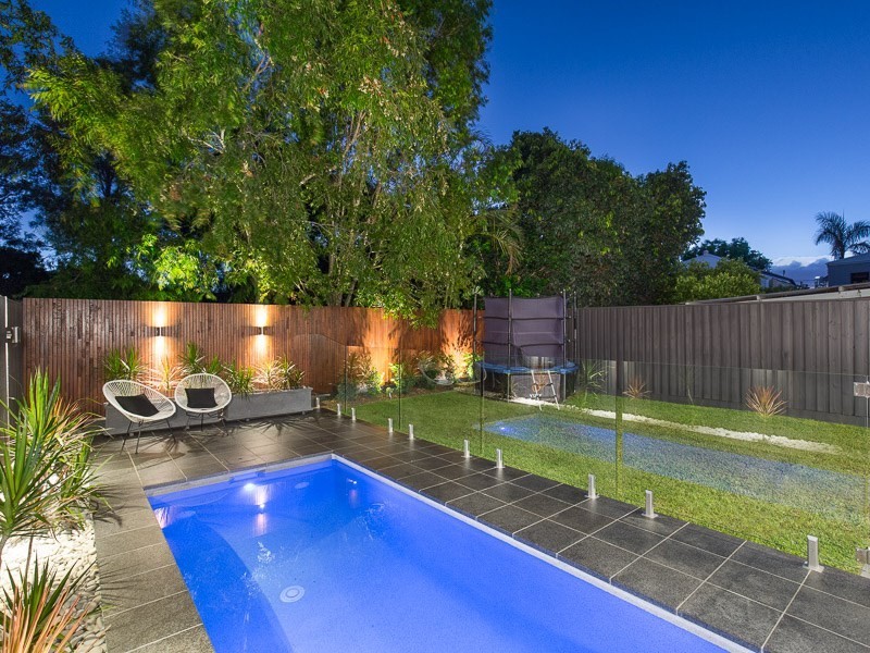 34 Lindsay Street, Hawthorne QLD 4171