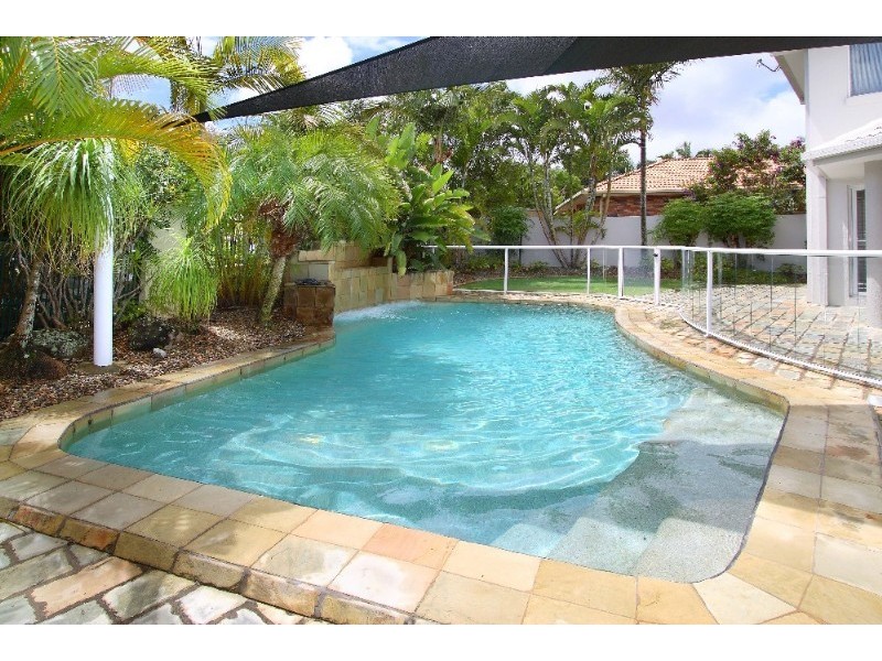 19 Troon Place, Carindale QLD 4152